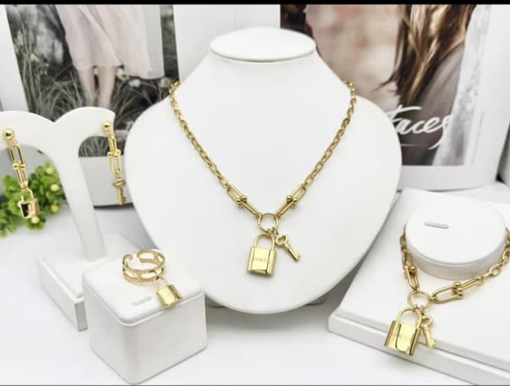 Padlock & Key Chain Jewelry Set